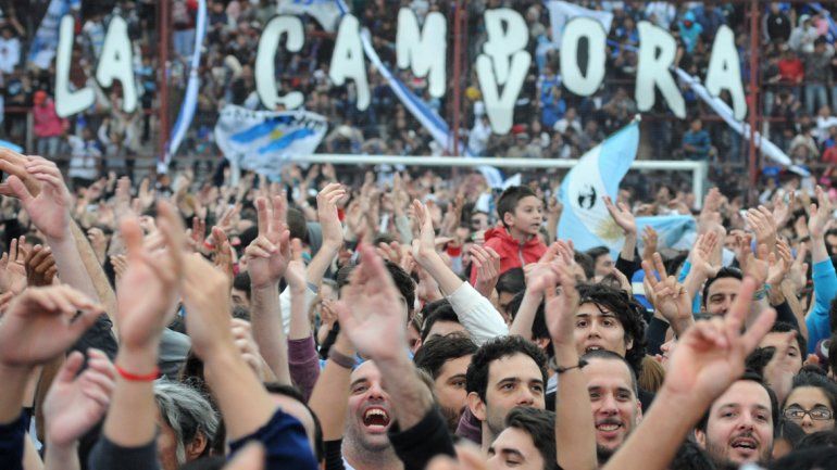 Militantes K convocan a actos para despedir a la Presidenta