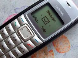 El Nokia 1100 se convirtió en el celular más vendido de la historia, con alrededor de 250 millones de unidades comercializadas en todo el mundo. El Nokia 1100 se convirtió en el celular más vendido de la historia, con alrededor de 250 millones de unidades comercializadas en todo el mundo.