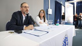 Del laboratorio al Rectorado: quién es Christian Lopes, el nuevo rector de la Universidad Nacional del Comahue | LM Neuquen Del laboratorio al Rectorado: quién es Christian Lopes, el nuevo rector de la Universidad Nacional del Comahue