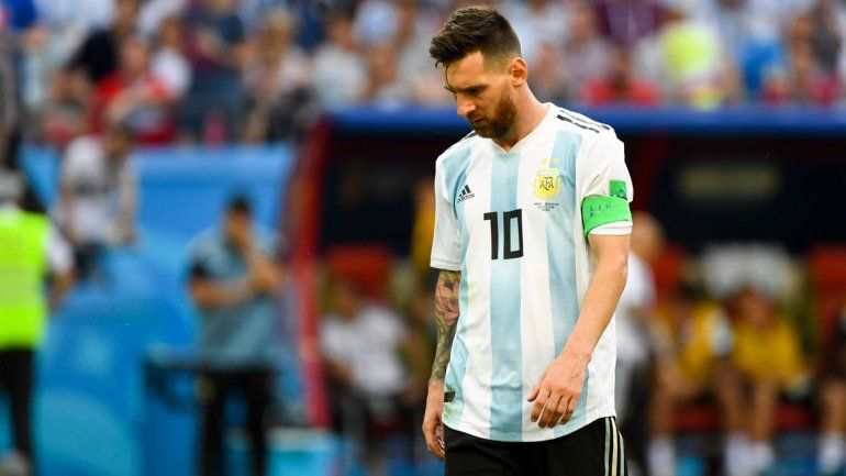 ¡De mal en peor! Brasil 2012 fue el último festejo. En Rusia se volvieron todos antes de tiempo.