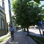 El estatal se ausentó de su trabajo y se fue del país. | LM Neuquen El estatal se ausentó de su trabajo y se fue del país.