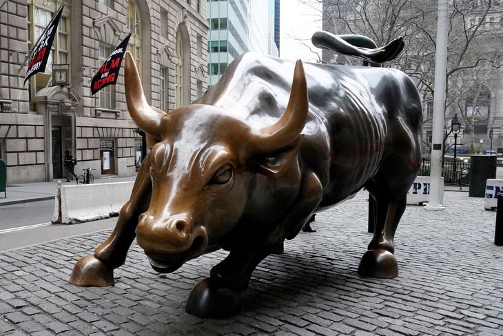 FOTO ARCHIVO: El Toro de Wall Street aparece en una imagen en el barrio de Manhattan de Nueva York