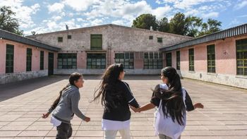 extienden inscripciones para renovar las becas gregorio alvarez