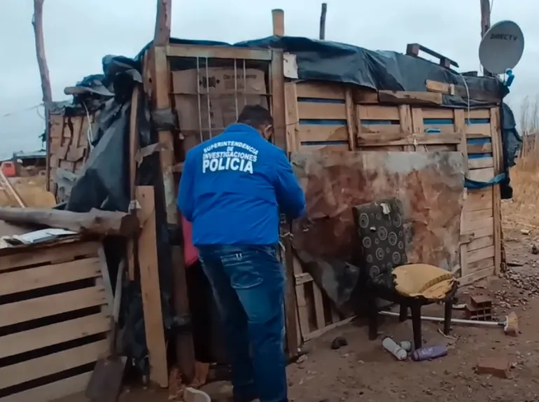 La casilla donde vivía Cristina Isabel González con su femicida, Mario Oscar Gerbán, en Colonia Nueva Esperanza La casilla donde vivía Cristina Isabel González con su femicida, Mario Oscar Gerbán, en Colonia Nueva Esperanza