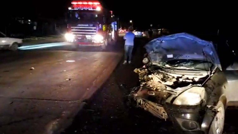 Al menos tres heridos en un violento choque entre Centenario y Cinco Saltos