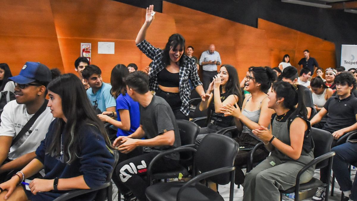 Las empresas neuquinas abren sus puertas a los estudiantes secundarios