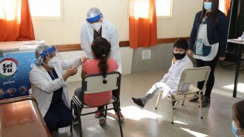 SFP Vacunacion Covid19 a menores de edad en colegios (26).JPG