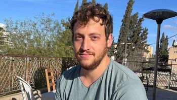 quien era el argentino que murio en gaza: fanatico del mate y soda stereo