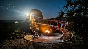 El Huevo del Dragón: cuánto cuesta dormir en uno de los alojamientos más raros de la Argentina. | LM Neuquen El Huevo del Dragón: cuánto cuesta dormir en uno de los alojamientos más raros de la Argentina.