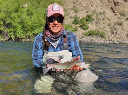 Maby, la pescadora que emprende. Maby, la pescadora que emprende.