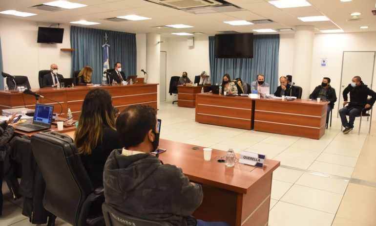 Golpiza a Tecker: policía declaró como testigo y se autoincriminó