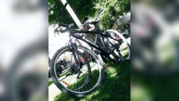 Le robaron la bici de una heladería: piden ayuda para encontrarla