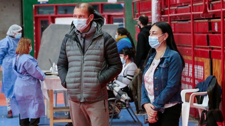 Neuquén pidió a la ANMAT autorizar la vacuna Sinopharm para menores