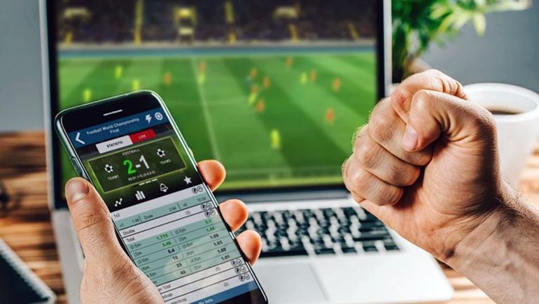 Las apuestas en línea suelen ir de la mano del deporte, sobre todo del fútbol. Las apuestas en línea suelen ir de la mano del deporte, sobre todo del fútbol.