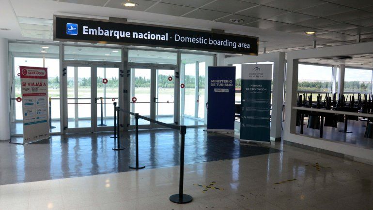 El aeropuerto de Neuquén registra un 5% de los vuelos prepandemia.