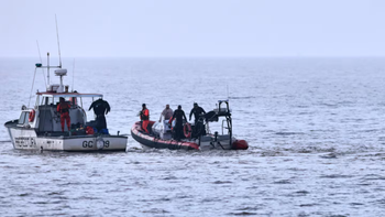 Los hombres de 64 y 43 años ingresaron alrededor de las 10 de la mañana de este lunes. | LM Neuquen Los hombres de 64 y 43 años ingresaron alrededor de las 10 de la mañana de este lunes.
