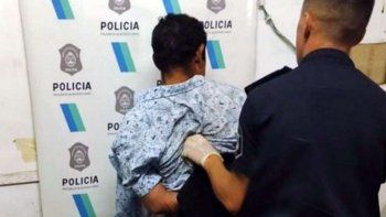 iba con su hija de cinco anos a comprar y un abusador las ataco