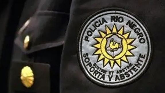 Denuncia contra policías: Se burlaban mientras le pegaban