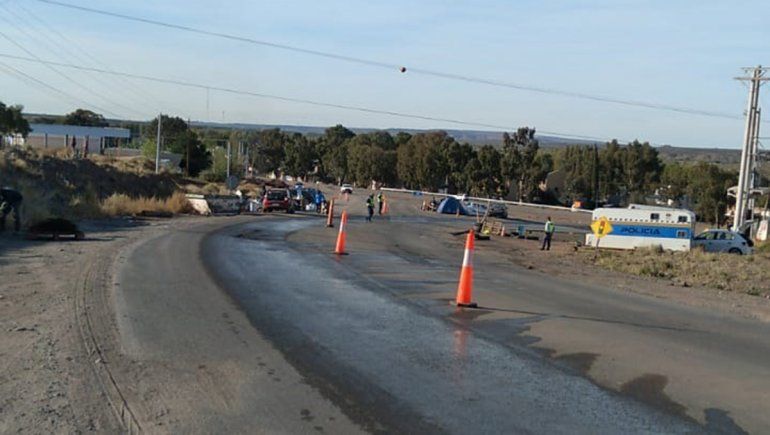 Autoconvocados de Añelo decidieron levantar los cortes, pero rechazan el pago a diciembre