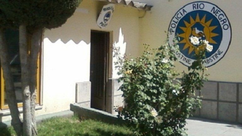 Neuquinos viajaron a Viedma para comprar un auto y les robaron 45 mil pesos a punta de pistola