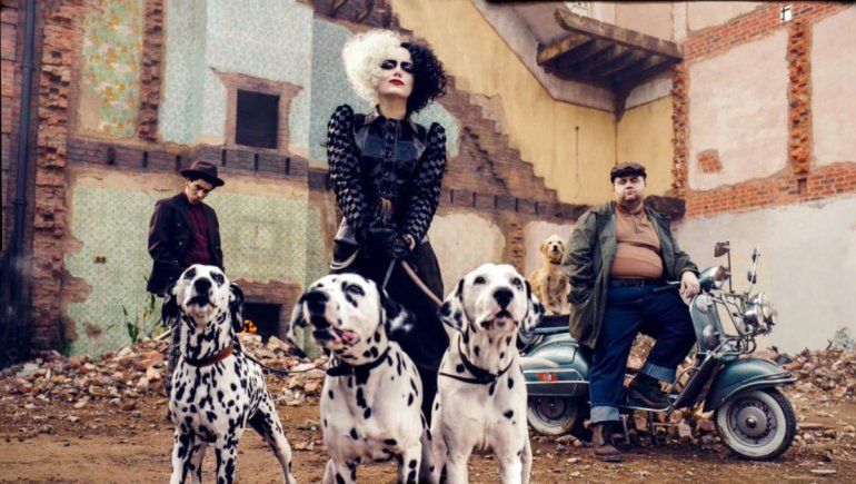 Disney Plus: Cruella se estrenó pero en cines no arrasó.