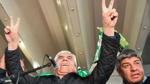 El sindicalista festejó el acuerdo conseguido.