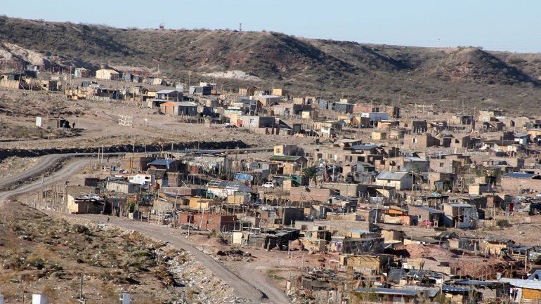 Buscan aprobar deuda para regularizar tomas