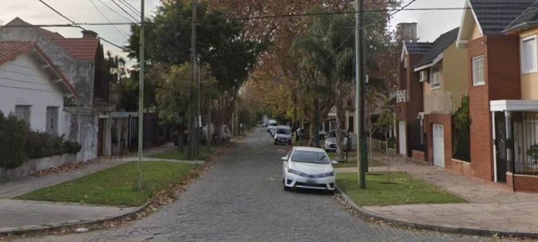 Calle de Lomas de Zamora, donde el hombre cometió el felicidio. Calle de Lomas de Zamora, donde el hombre cometió el felicidio.