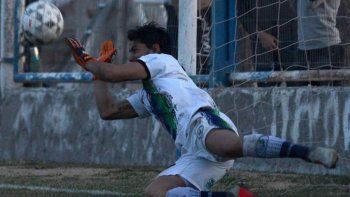 Sacha Gutiérez fue figura en los penales ante Centenario en cuartos y Pacífico en semi. Sacha Gutiérez fue figura en los penales ante Centenario en cuartos y Pacífico en semi.