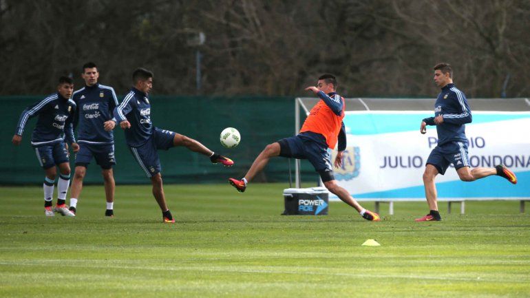 El primer amistoso de la sub-23 será el jueves contra Colombia.