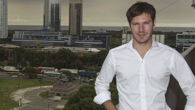 Bomchil trabajaba en el Ministerio de Transporte y militaba en el PRO.