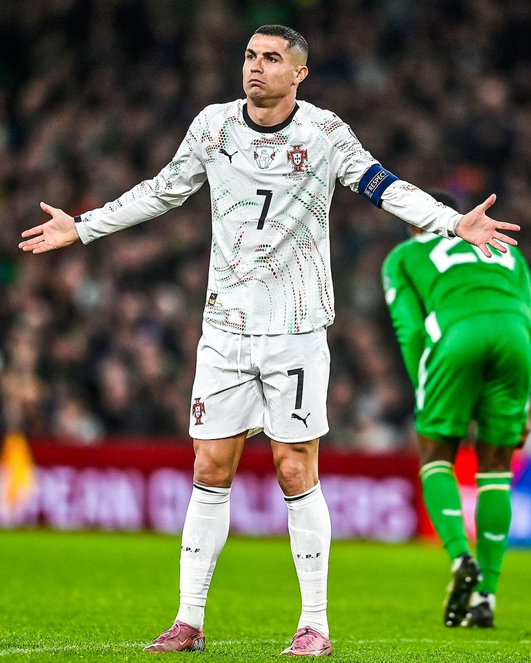 Cristiano Ronaldo fue expulsado en el partido ante Irlanda.