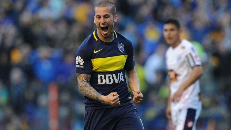 El goleador de Boca trabajó diferenciado junto a Tobio.