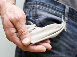 Los aumentos atentan contra la economía de los usuarios / Foto LMN Los aumentos atentan contra la economía de los usuarios / Foto LMN