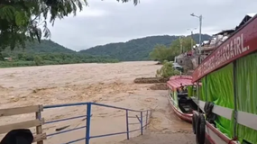 El devastador panorama en el norte del país: comunidades arrasadas por la crecida del río