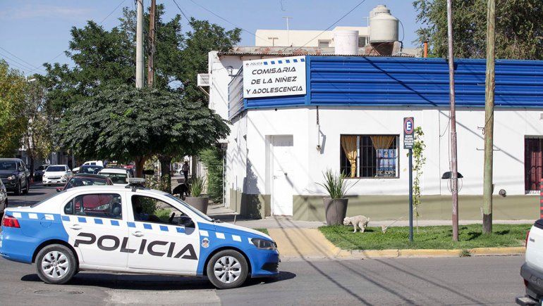 Vecinos detuvieron a un adolescente por robar un celular