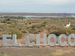 ATE reclama por los sueldos municipales de Villa El Chocón ATE reclama por los sueldos municipales de Villa El Chocón