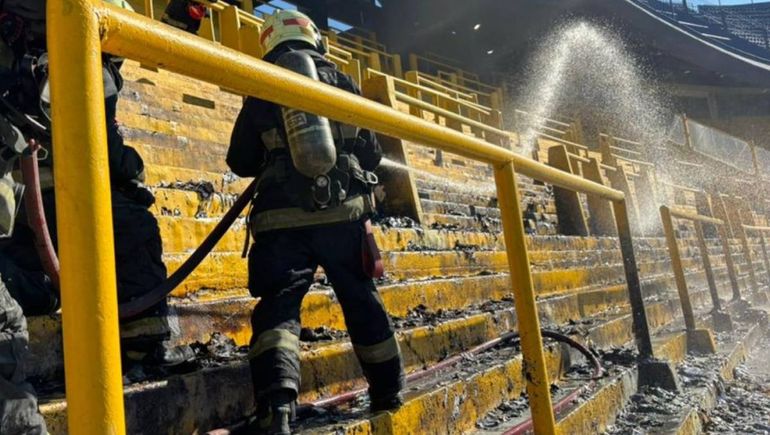 Máxima preocupación: el motivo por el que una tribuna de La Bombonera se incendió tras el superclásico