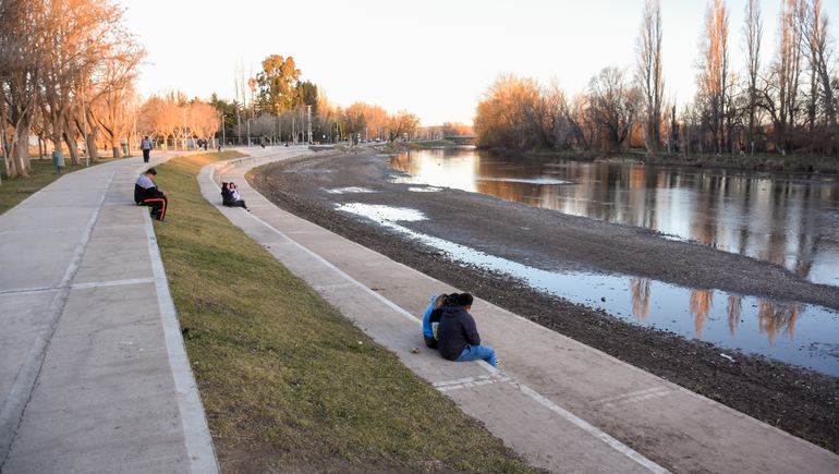 Bajarán el caudal de los ríos neuquinos para garantizar el consumo de agua