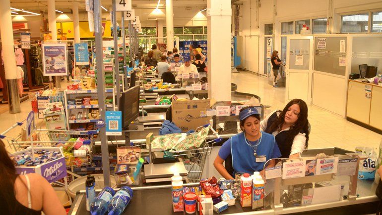 Los súper cipoleños venderán solo productos esenciales