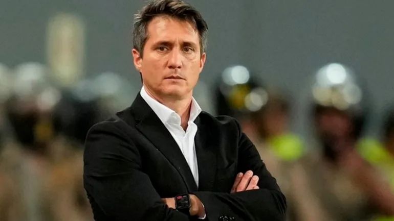 Cuál es el jugador ex River que insultó a Guillermo Barros Schelotto en medio de su presentación en Vélez