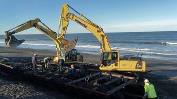 Instalación de geotubos en Playa Unión, Rawson. Instalación de geotubos en Playa Unión, Rawson.