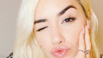 una fan derrapo con una pregunta sobre sexo y lali la atendio una fan derrapo con una pregunta sobre sexo y lali la atendio