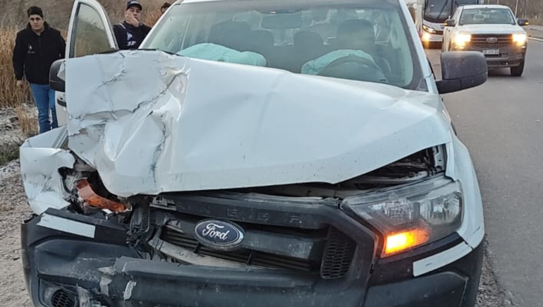 Afortunadamente, no hubo heridos de gravedad en el choque de Ruta 7 entre una camioneta de la UCORA y un colectivo petrolero. Afortunadamente, no hubo heridos de gravedad en el choque de Ruta 7 entre una camioneta de la UCORA y un colectivo petrolero.