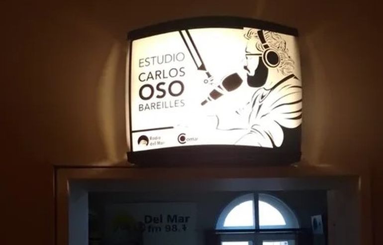 El estudio Carlos Oso Bareilles en Radio del Mar, de Comodoro Rivadavia. El estudio Carlos Oso Bareilles en Radio del Mar, de Comodoro Rivadavia.