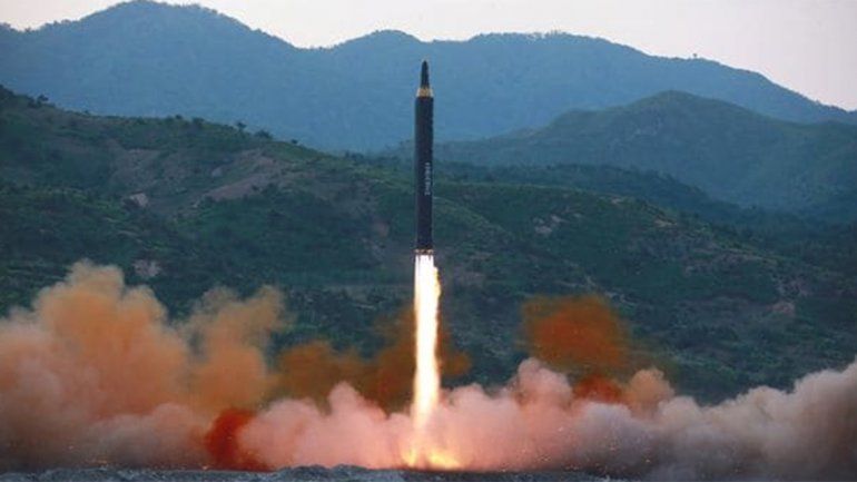 Corea del Norte probó con éxito un misil intercontinental