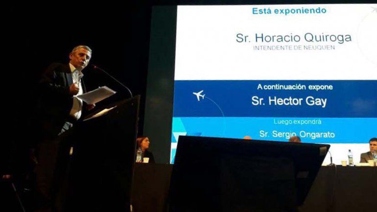 El intendente destacó la llegada de más servicios aéreos a la región.