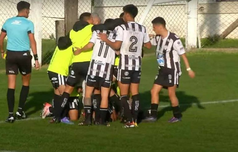 Cipo mostró su fútbol en Otamendi y es más puntero que nunca