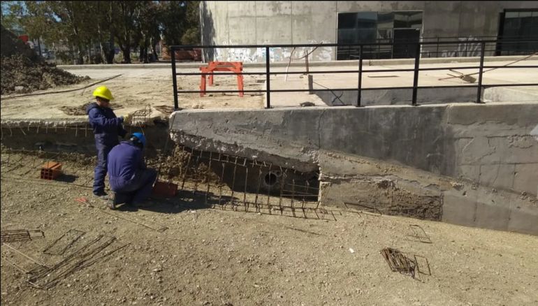 Trabajos en el entorno del futuro edificio judicial en 2022, cuando la obra avanzaba con fondos de la Justicia. Trabajos en el entorno del futuro edificio judicial en 2022, cuando la obra avanzaba con fondos de la Justicia.