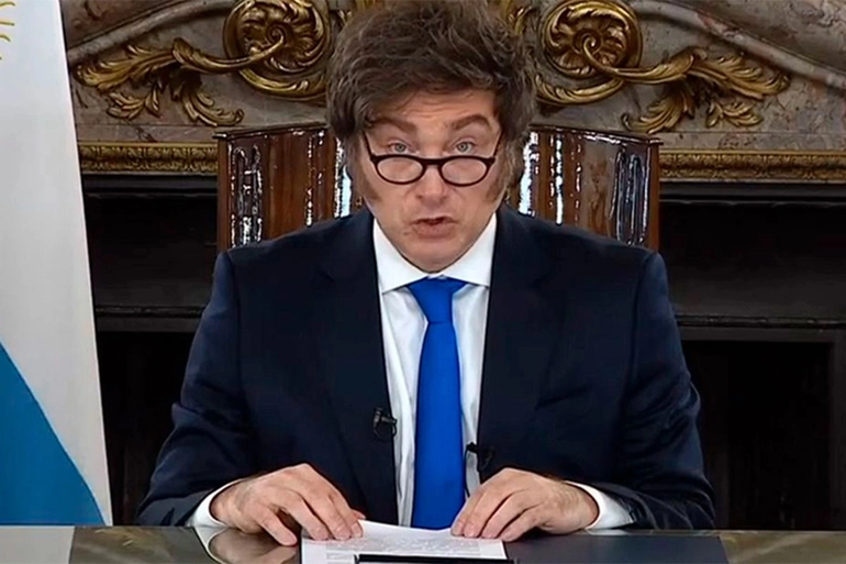 El presidente Javier Milei habló en cadena nacional defendiendo el programa económico.&nbsp;